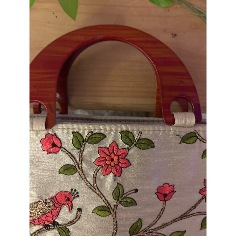 Embroidered Silk Handbag With Bird & Floral Design Wooden Handles Zippered Compa - Picture 4 of 15